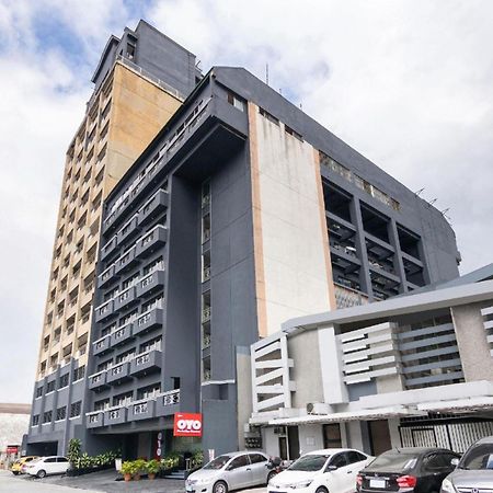 Oyo 115 Northridge Mansions Ξενοδοχείο Quezon City Εξωτερικό φωτογραφία
