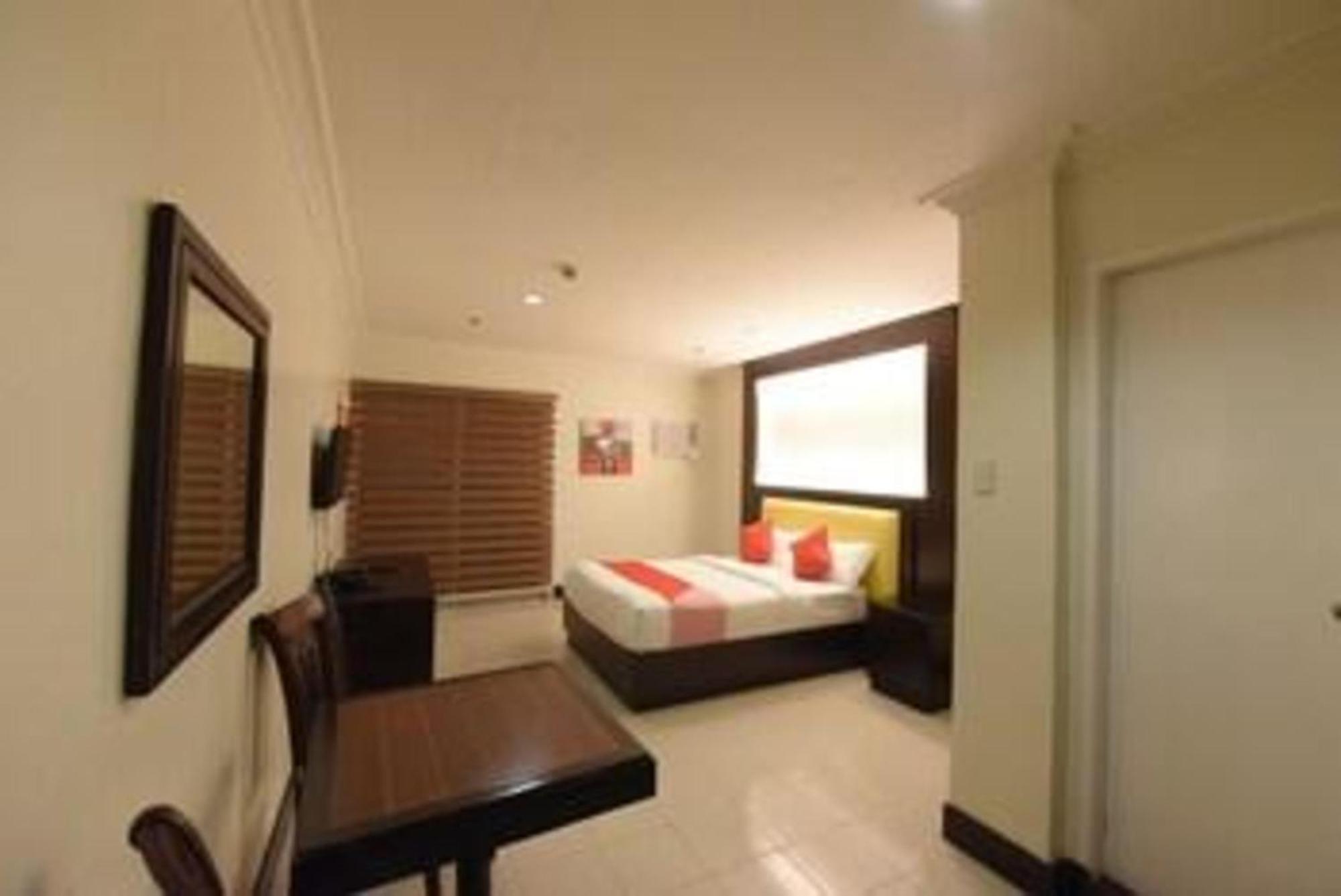 Oyo 115 Northridge Mansions Ξενοδοχείο Quezon City Εξωτερικό φωτογραφία