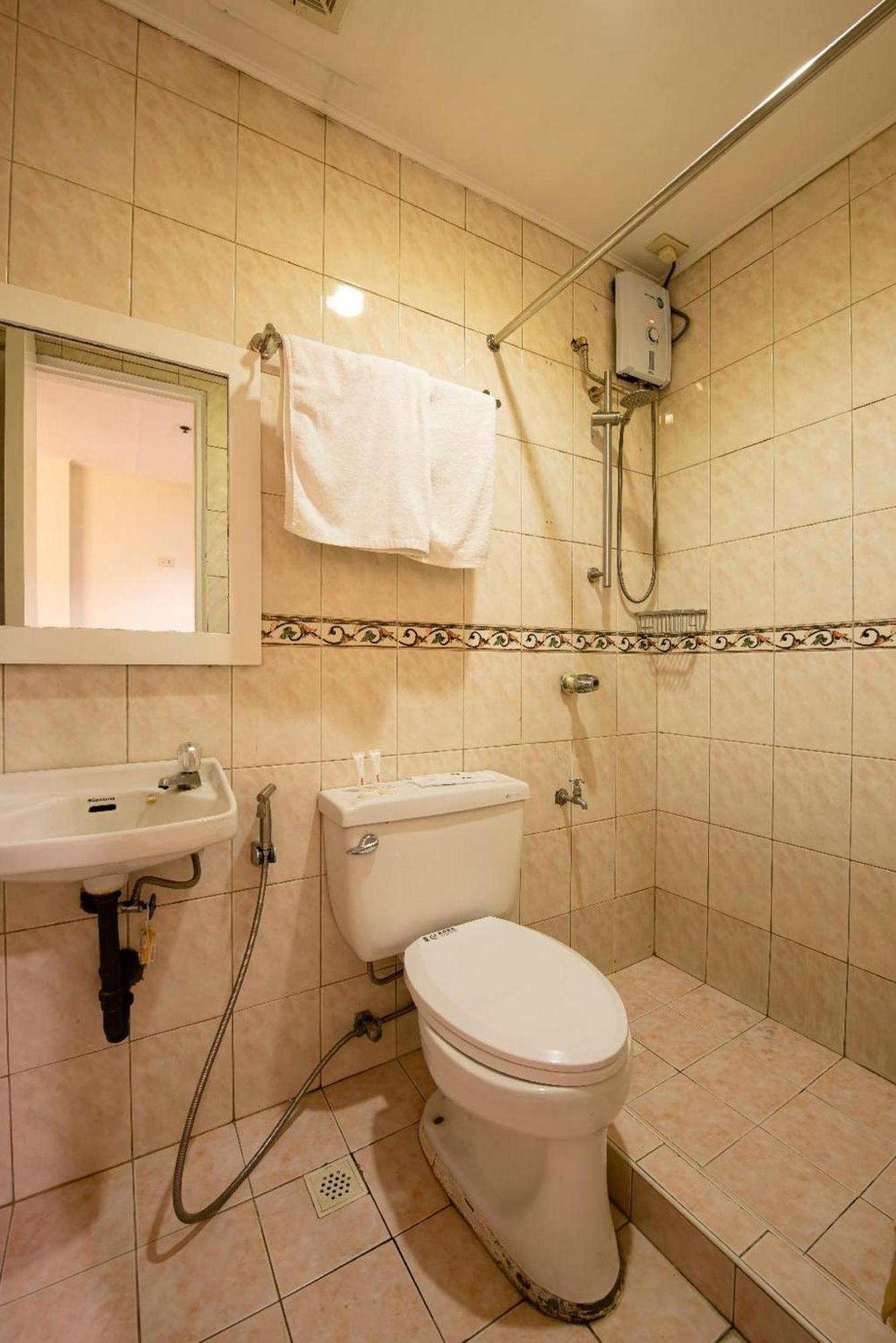 Oyo 115 Northridge Mansions Ξενοδοχείο Quezon City Εξωτερικό φωτογραφία