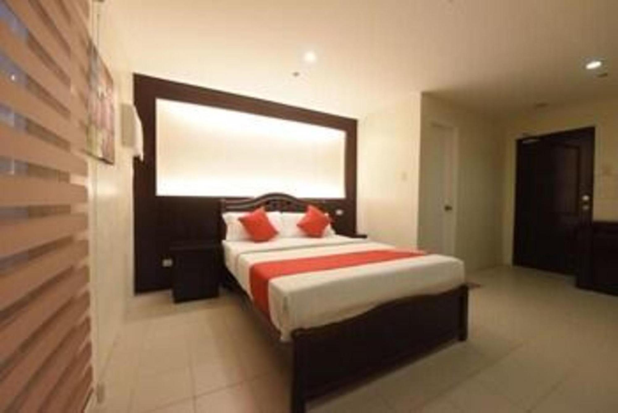 Oyo 115 Northridge Mansions Ξενοδοχείο Quezon City Εξωτερικό φωτογραφία