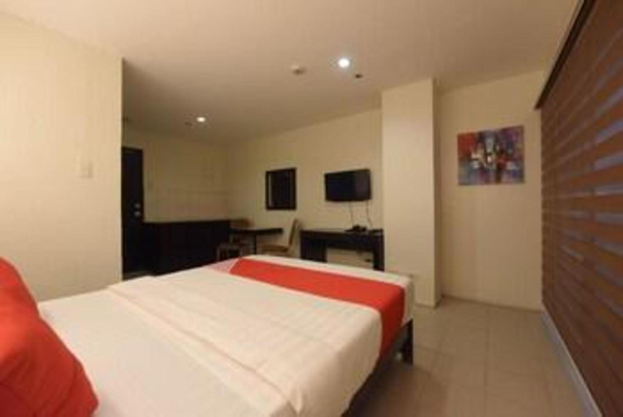 Oyo 115 Northridge Mansions Ξενοδοχείο Quezon City Εξωτερικό φωτογραφία