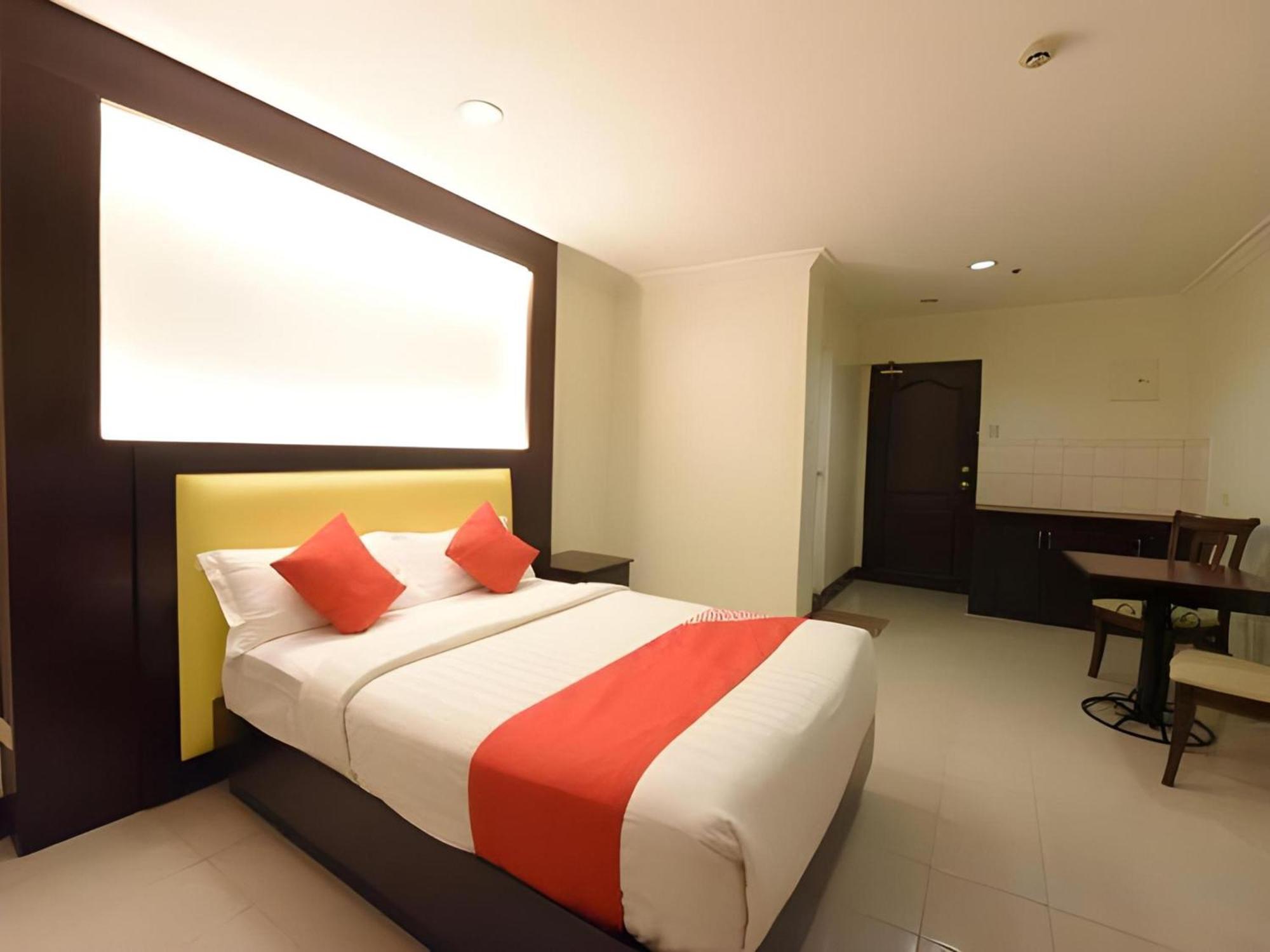 Oyo 115 Northridge Mansions Ξενοδοχείο Quezon City Εξωτερικό φωτογραφία