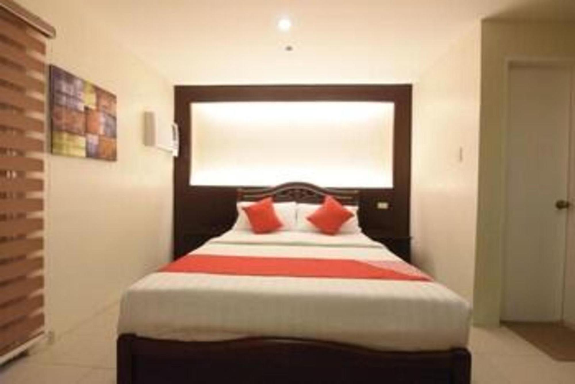 Oyo 115 Northridge Mansions Ξενοδοχείο Quezon City Εξωτερικό φωτογραφία
