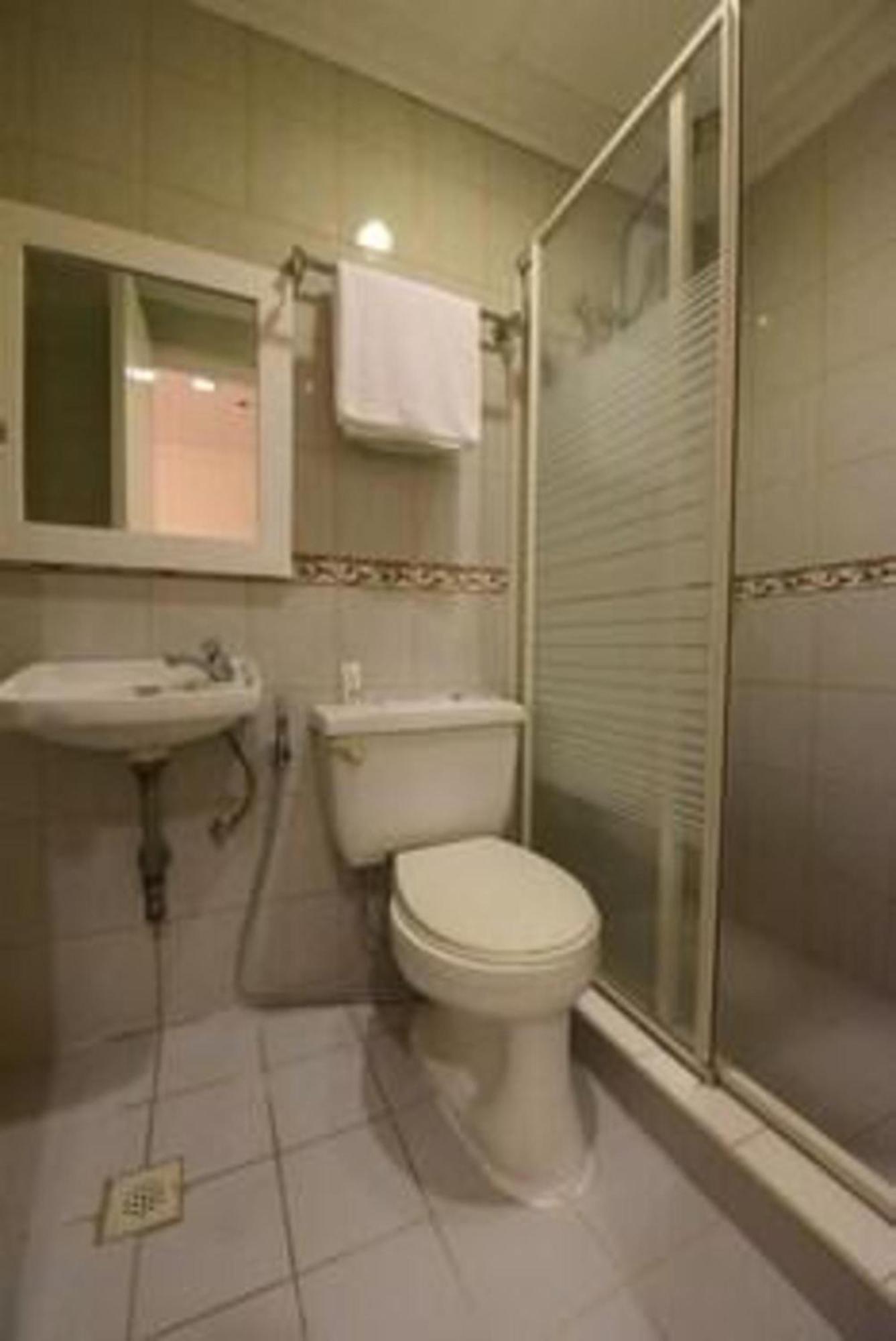 Oyo 115 Northridge Mansions Ξενοδοχείο Quezon City Εξωτερικό φωτογραφία