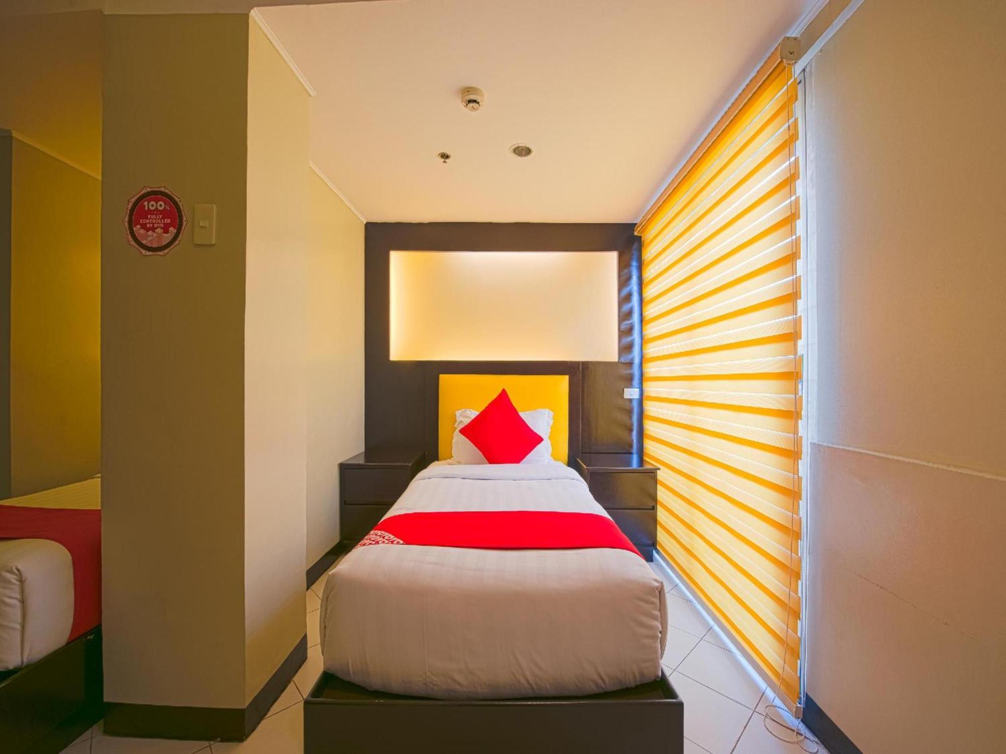 Oyo 115 Northridge Mansions Ξενοδοχείο Quezon City Εξωτερικό φωτογραφία