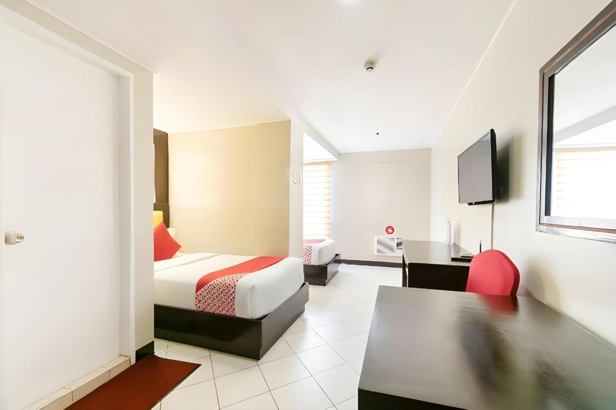 Oyo 115 Northridge Mansions Ξενοδοχείο Quezon City Εξωτερικό φωτογραφία