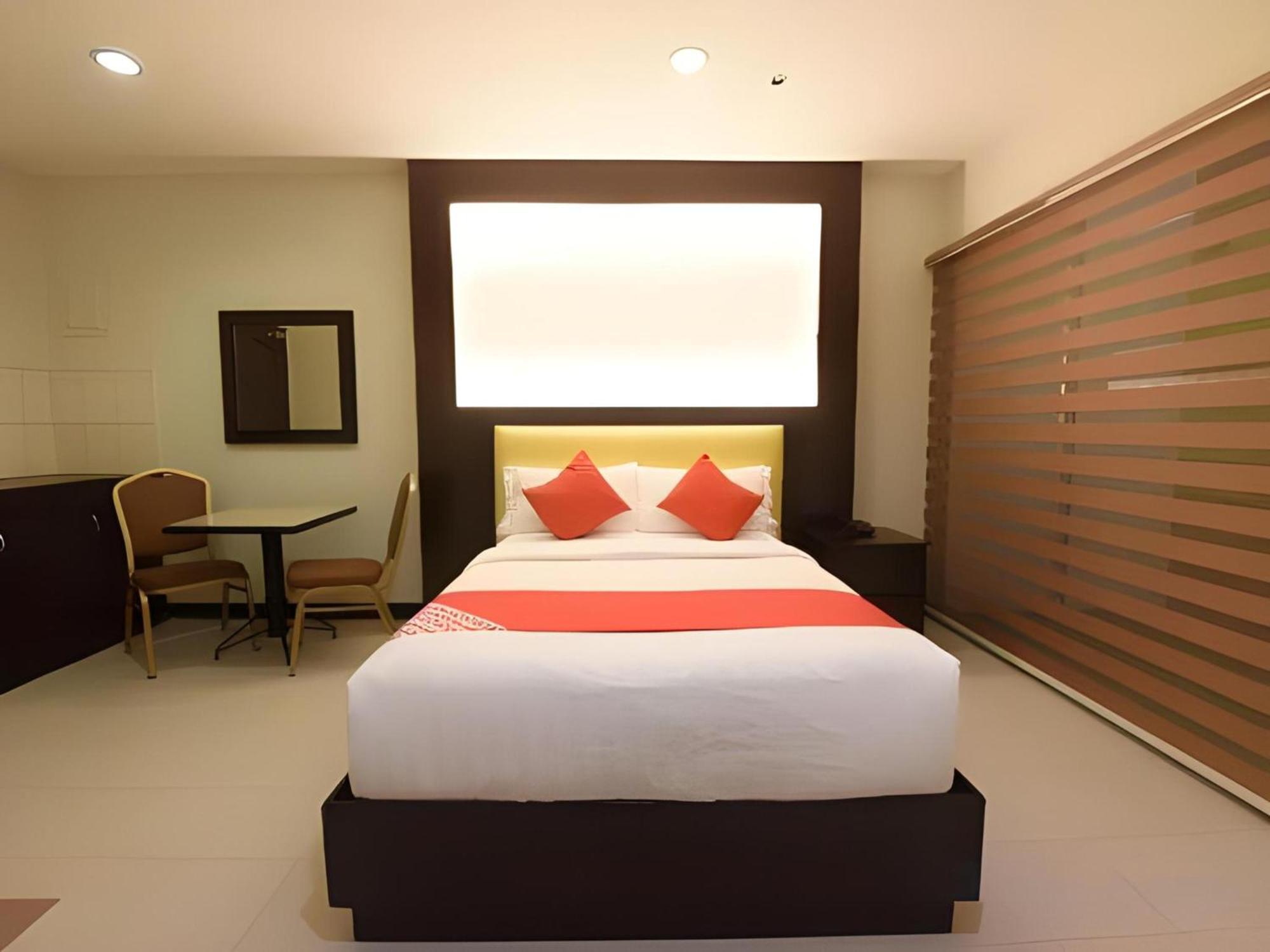 Oyo 115 Northridge Mansions Ξενοδοχείο Quezon City Εξωτερικό φωτογραφία